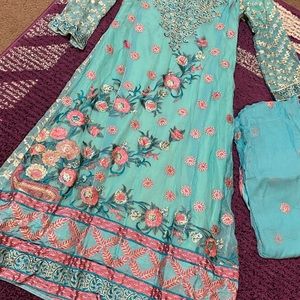 Beautiful Indian fully stitched suit. Brand new. 3 piece